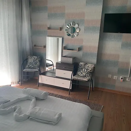 Excel * Mamaia